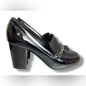 Tahari Lasalle Black Loafer Heels Pumps Patent Suede Silver chain Academia